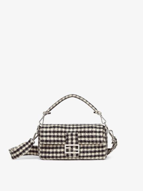 FENDI White and black fabric bag