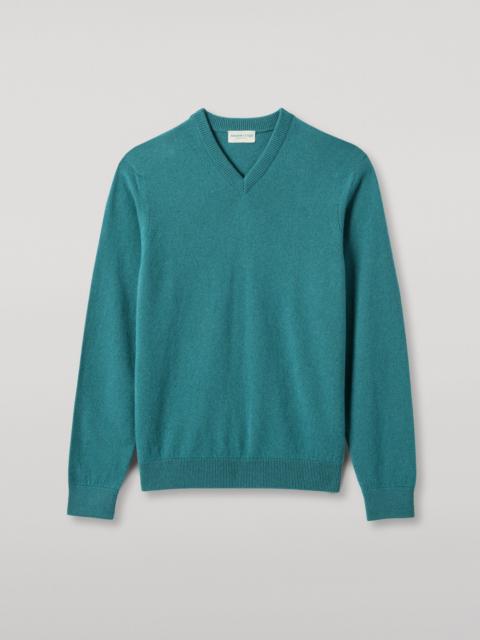 Johnstons of Elgin Rory Green Classic Cashmere V-Neck Jumper