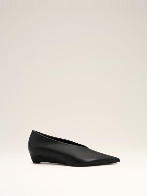 AMI Paris BLACK LAMB LEATHER POINTED TOE WEDGE PUMP