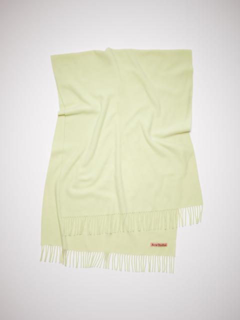 Acne Studios Fringe wool scarf - oversized - Pale green
