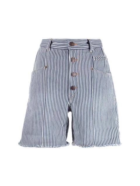 high-waisted button-fastening shorts