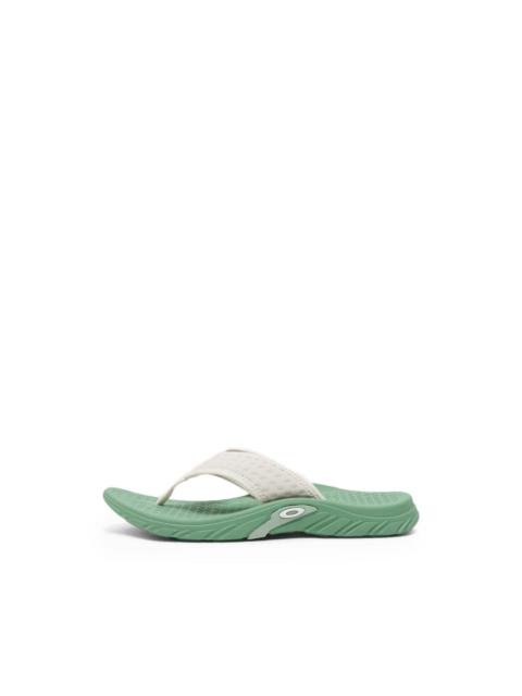 OAKLEY Operative flip flops