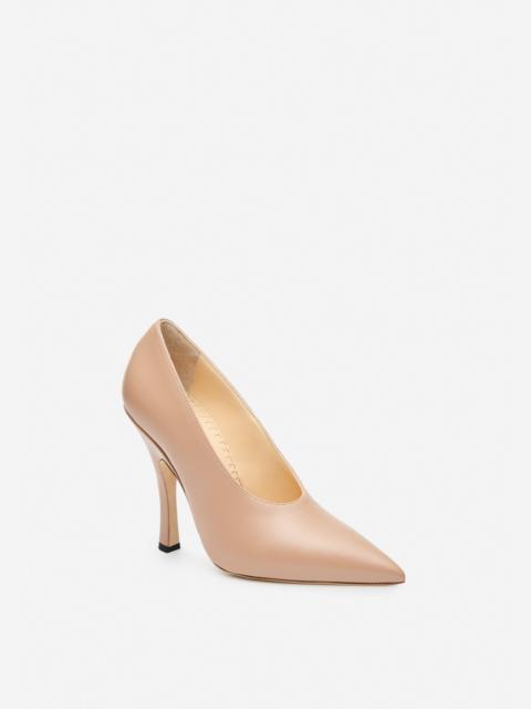 MAGDA BUTRYM Pointed pumps in nude leather