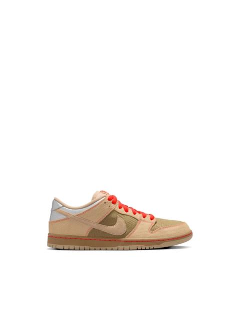 Nike SB Dunk Low sneakers