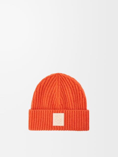 Loewe Beanie 에 cashmere