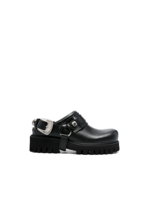 TOGA VIRILIS buckle leather mules