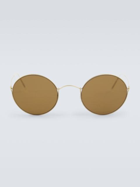 Round sunglasses