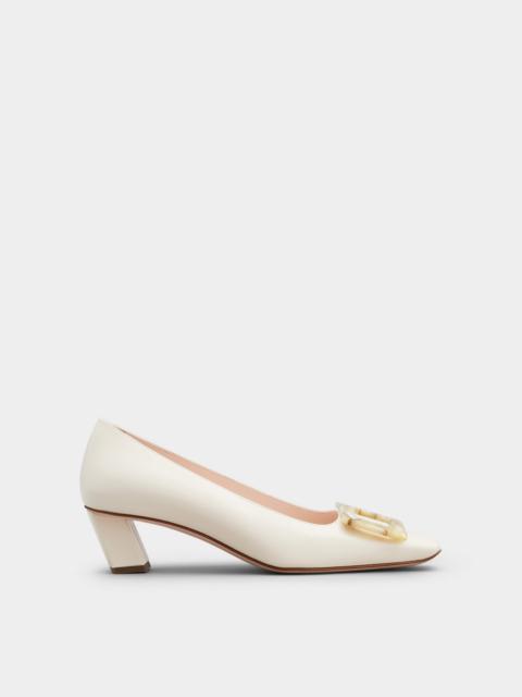 Roger Vivier Belle Vivier Motherpearl Buckle Pumps in Leather