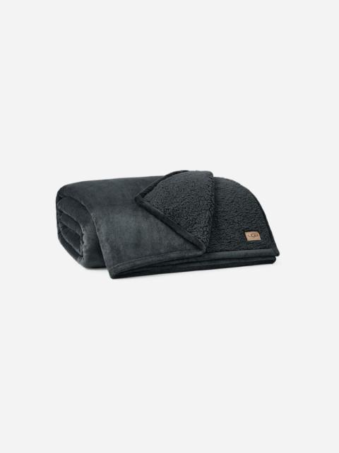 UGG ® Avery XL Throw 90"x92" Blankets in Charcoal