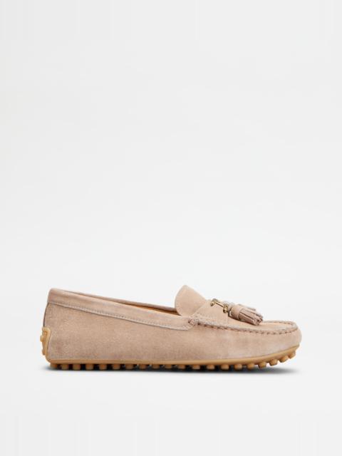 Tod's CITY GOMMINO DRIVING SHOES IN LEATHER - PINK