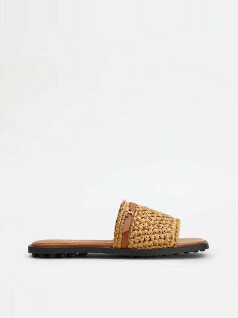 Tod's SANDALS IN RAFFIA AND LEATHER - BROWN