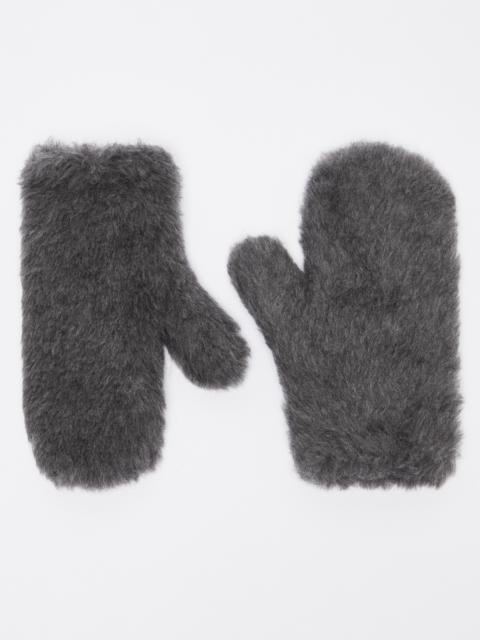 Max Mara OMBRATO3 Mittens in wool and alpaca Teddy fabric