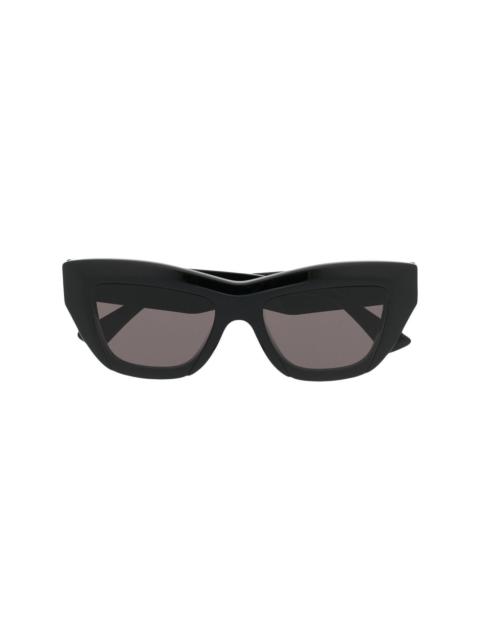 cat-eye sunglasses