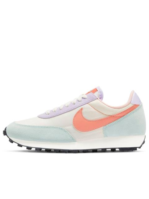 (WMNS) Nike Daybreak 'Sail Crimson Bliss White' DJ0413-161