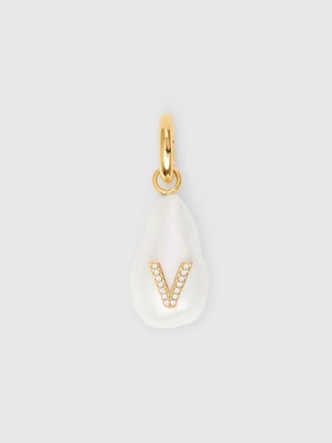Burberry ‘V’ Crystal and Resin Pearl Letter Charm – Online Exclusive