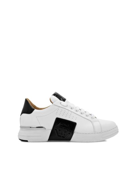 Hexagon low-top sneakers