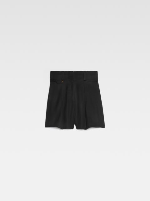 Le short Bari