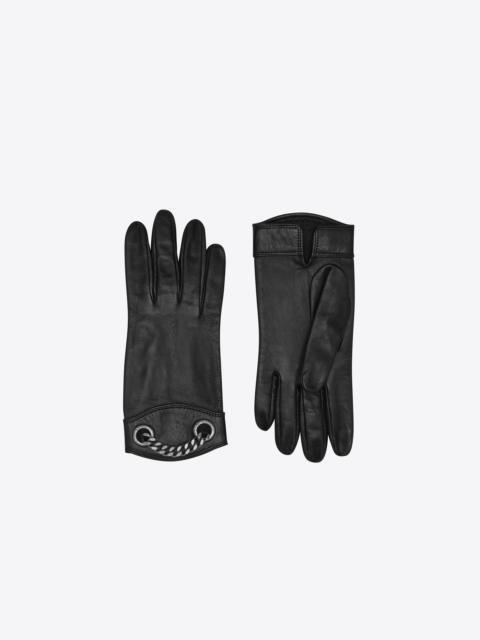 gloves in leather and metal