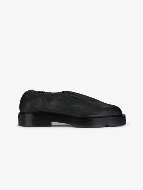 Givenchy SLIP-ON IN SMOOTH LEATHER