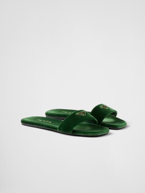 Flat velvet slides