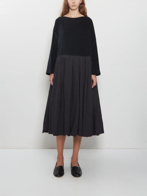 ALBUM DI FAMIGLIA Velvet Tissue Cotton Pleated Dress — Black
