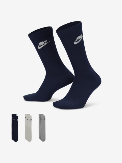 Nike Sportswear Everyday Essential Crew Socks (3 Pairs)