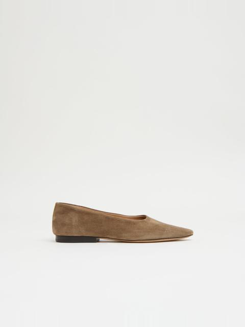 Mansur Gavriel SOFT POINT FLAT