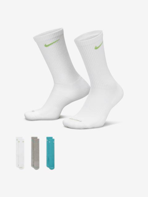 Nike Nike Everyday Plus Cushioned Training Crew Socks (3 Pairs)