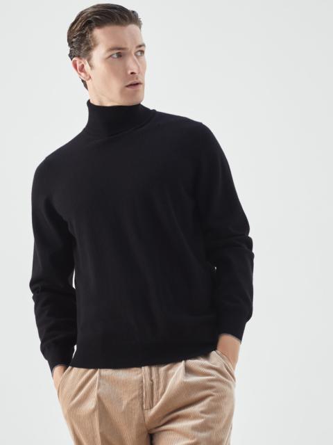 Cashmere turtleneck sweater