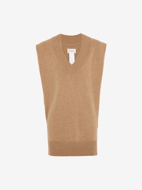 Maison Margiela Sleeveless V-neck sweater