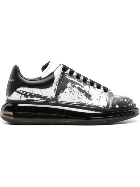 Alexander McQueen Alexander McQueen Oversized Abstract Print White Black