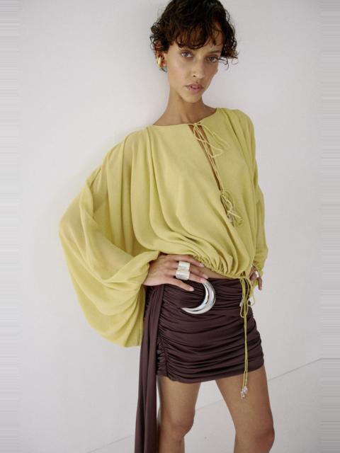 De La Vali MISTY TOP IN PEAR CHIFFON