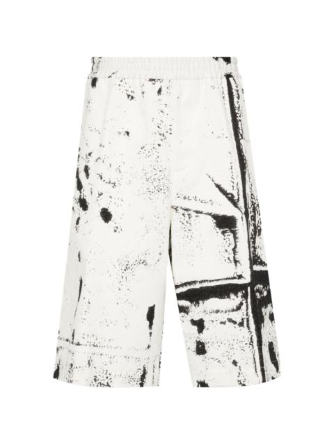 abstract-print twill shorts