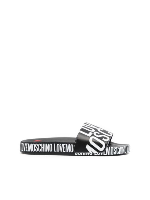 Moschino logo print slides