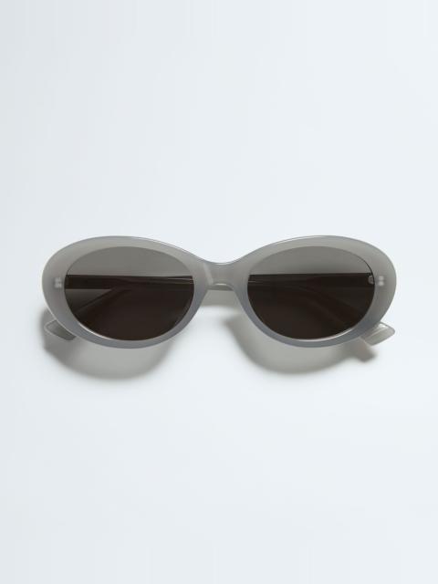 Bottega Veneta BV1415SK Classic Oval Sunglasses