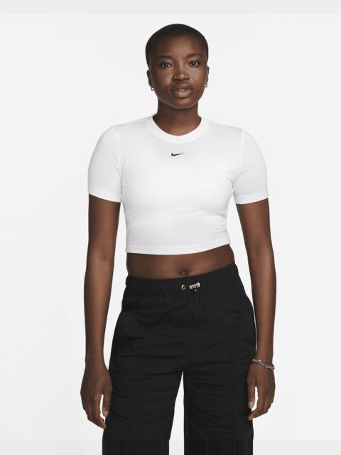 Nike Sportswear Essential Women's Slim Cropped T-Shirt