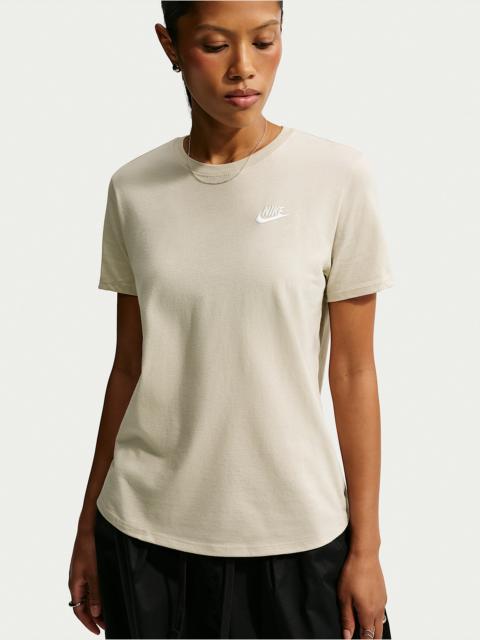 Nike Nike Sportswear Club Essentials Women's T-Shirt