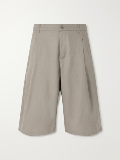 A KIND OF GUISE Juno Straight-Leg Pleated Lyocell, Cotton and Linen-Blend Shorts