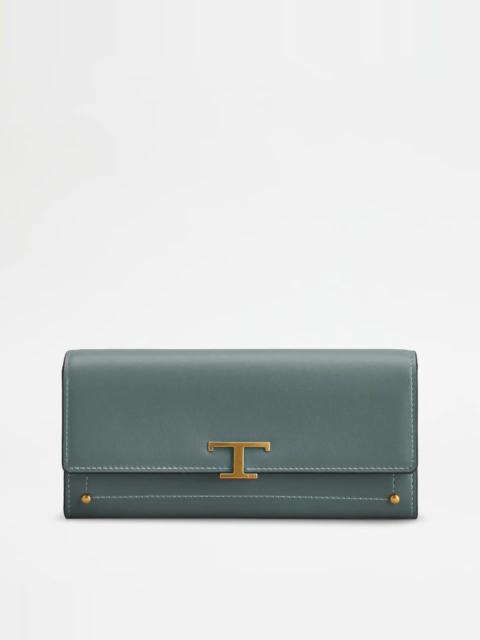 Tod's T TIMELESS WALLET IN LEATHER - LIGHT BLUE