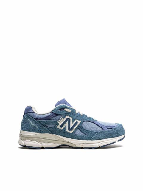 New Balance x Levi’s 990V3 sneakers
