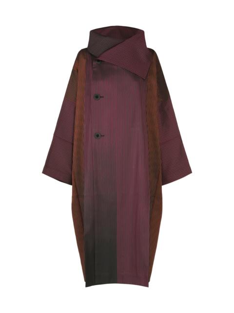 132 5. ISSEY MIYAKE GRADATION COAT