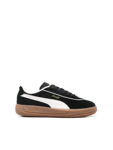 PUMA Club sneakers