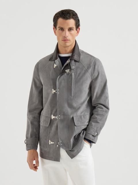 Suede outerwear jacket with hook fastening