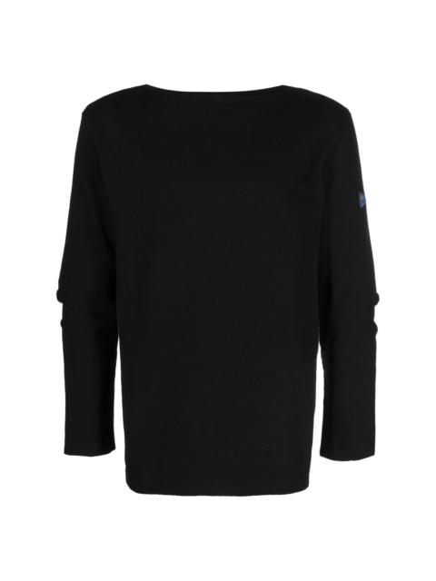 elbow-ripped long-sleeve T-shirt