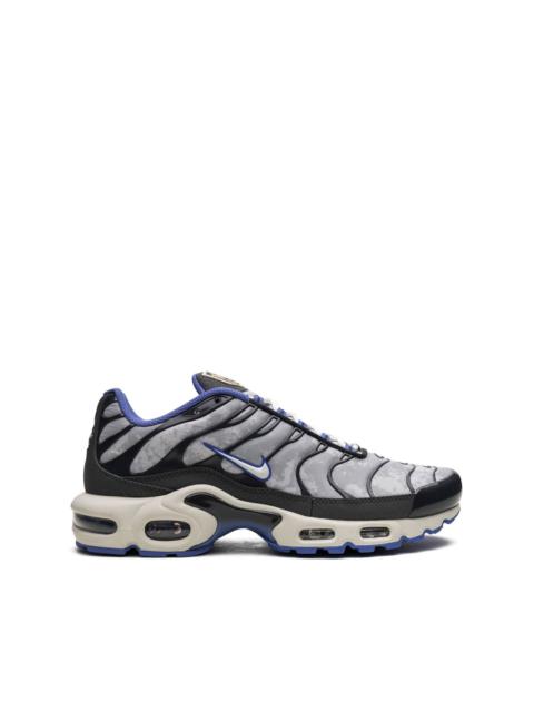 Air Max Plus SE "Social F.C." sneakers