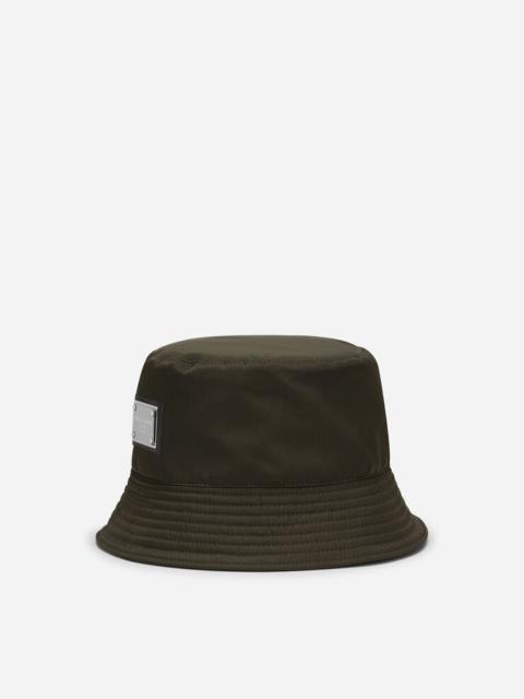 Nylon bucket hat with branded plate