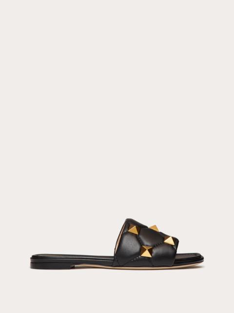 ROMAN STUD FLAT SLIDE SANDAL IN QUILTED NAPPA