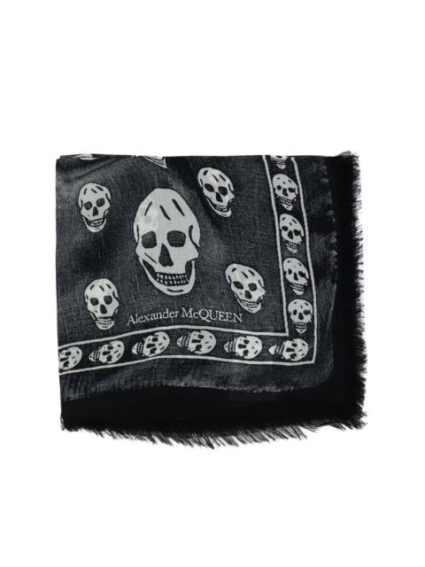 Alexander McQueen skull-print scarf | REVERSIBLE