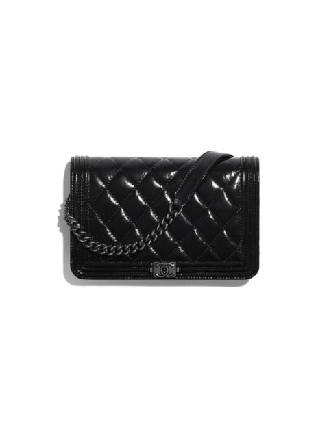 CHANEL BOY CHANEL Wallet on Chain