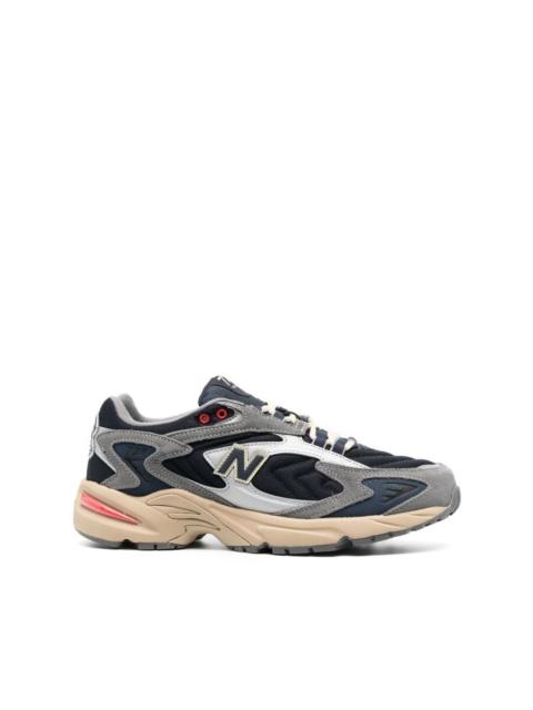 New Balance low-top 725V1 sneakers